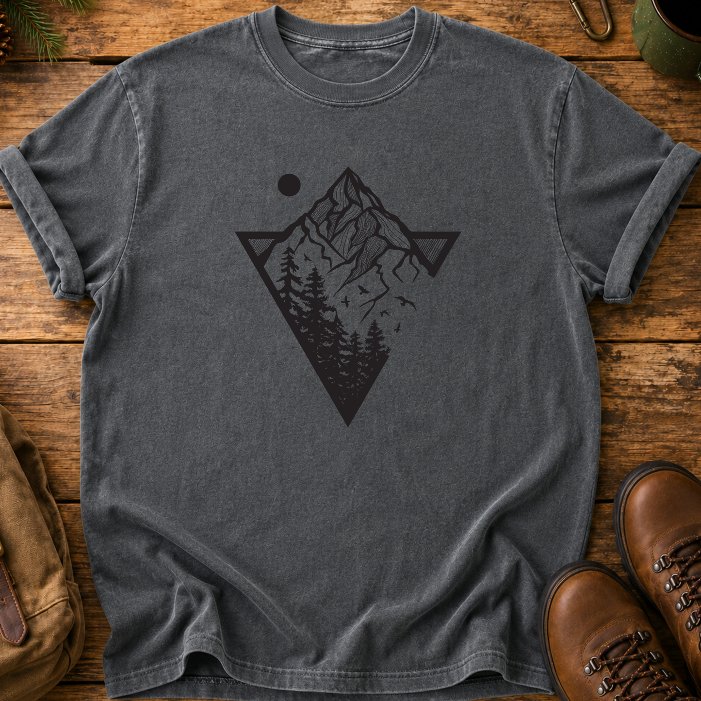 Camiseta con Triángulo de Montaña