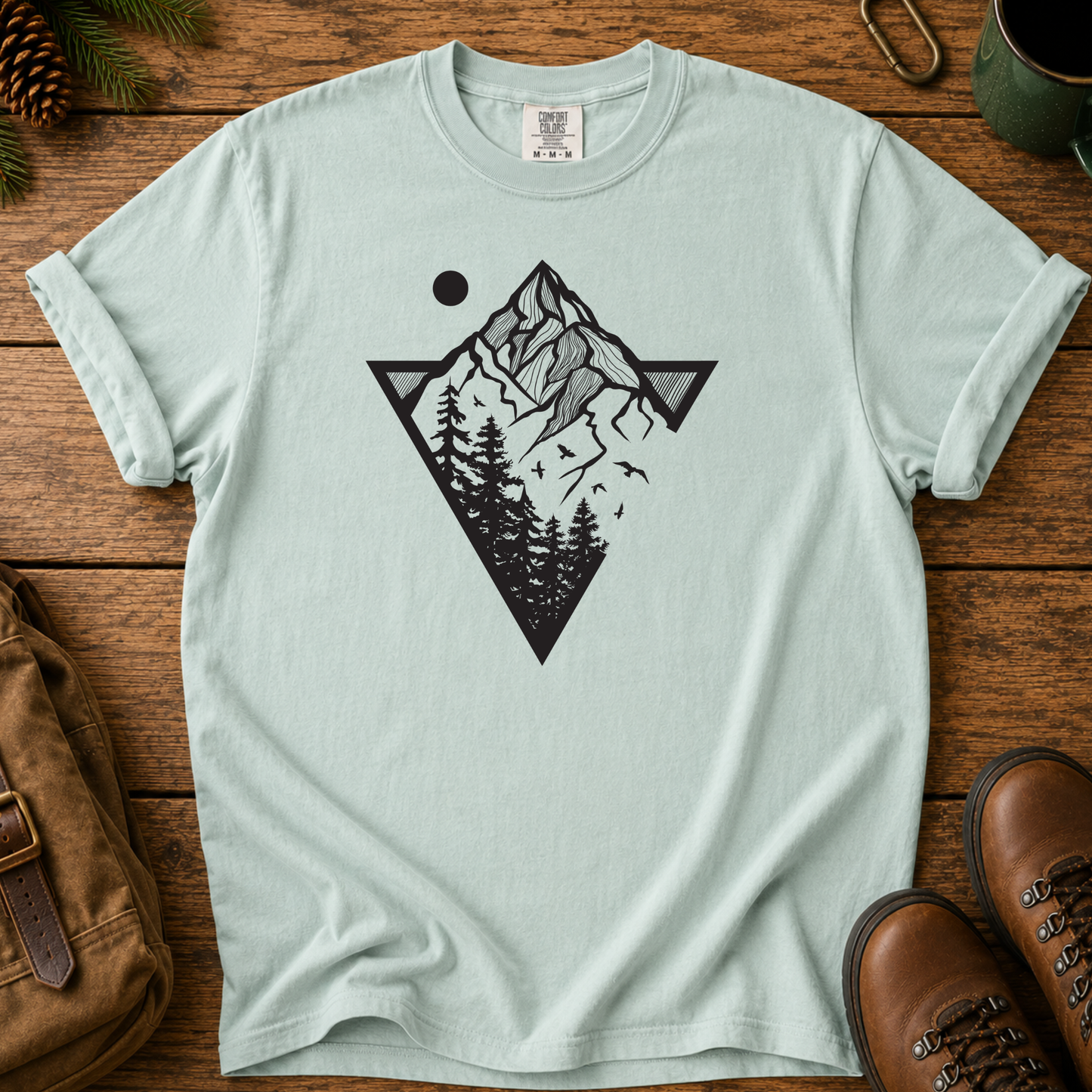 Camiseta con Triángulo de Montaña